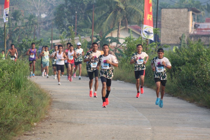 Semangat Pagi ditanah Papua, Masyarakat Tumpah Ruah Meriahkan Indo Marines Run 2025 semangat pagi ditanah papua (1)