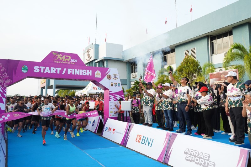 Semangat Pagi ditanah Papua, Masyarakat Tumpah Ruah Meriahkan Indo Marines Run 2025 semangat pagi ditanah papua (5)