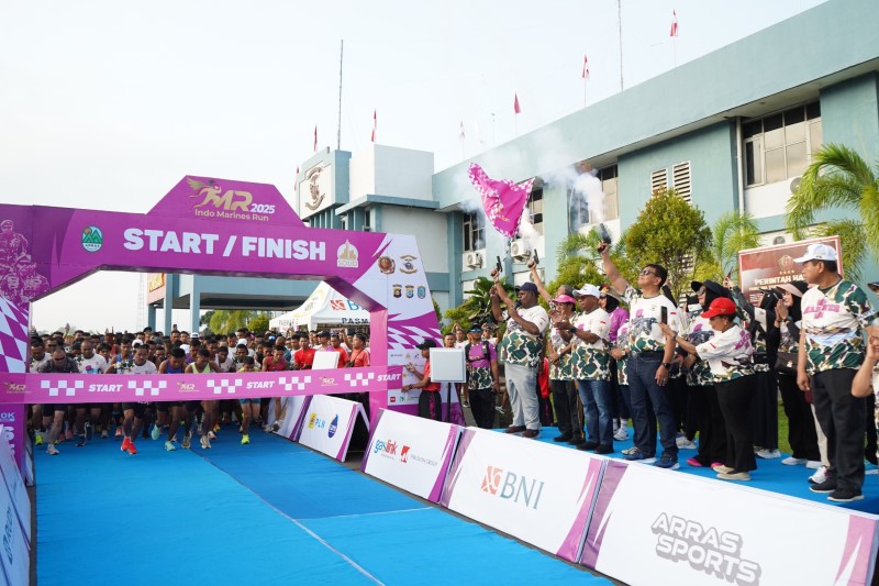 Semangat Pagi ditanah Papua, Masyarakat Tumpah Ruah Meriahkan Indo Marines Run 2025 semangat pagi ditanah papua (6)